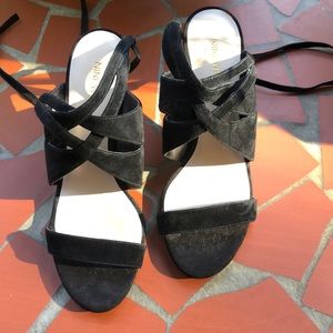 NWOT! Nine West tie heels in black - size 8